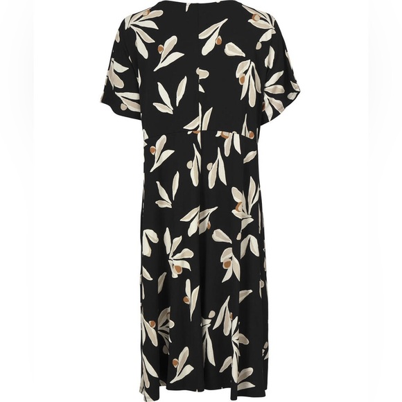 Masai Nebala Dress - Picture 2 of 12